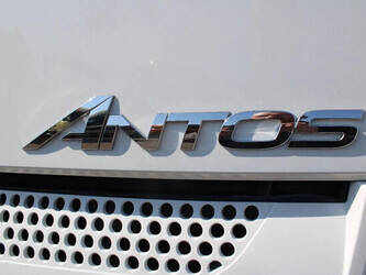 2016-mercedes-benz-antos-1428827-45817009