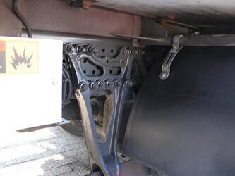 2016-mercedes-benz-antos-1428827-45817015