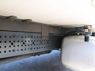 2016-mercedes-benz-antos-1428827-45817023