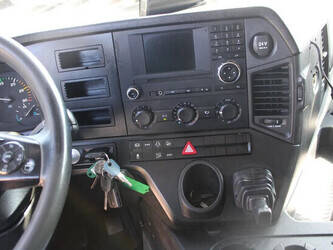 2016-mercedes-benz-antos-1428827-45817030