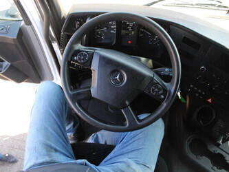 2016-mercedes-benz-antos-1428827-45817033