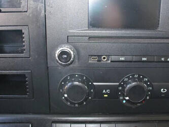 2016-mercedes-benz-antos-1428827-45817036