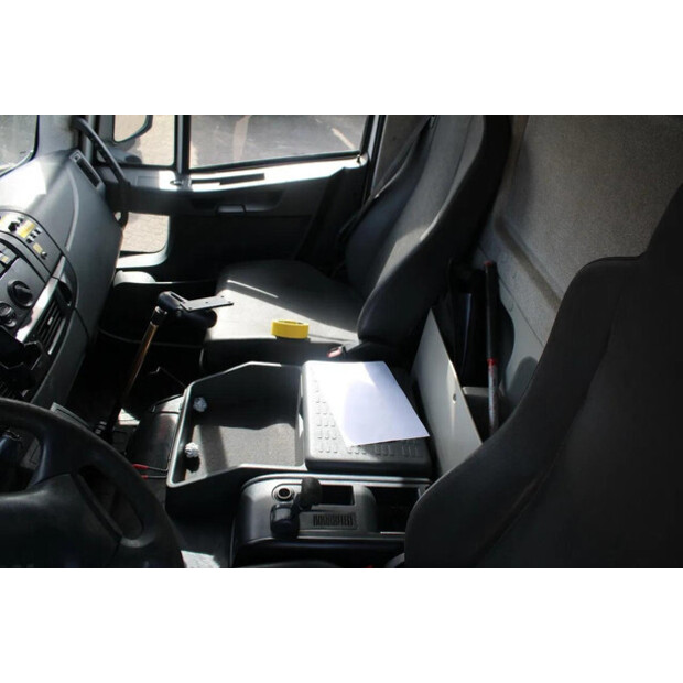 2010 Iveco Eurocargo-45817056