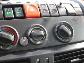 2010-iveco-eurocargo-1428829-45817074