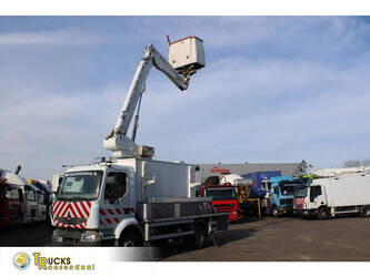 صورة ل رافعات هوائية 2007 رينو Midlum