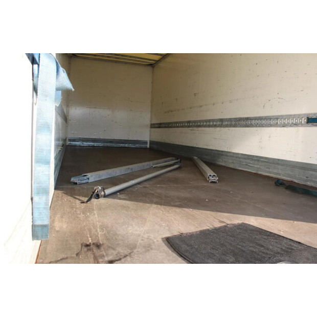 2020 DAF CF-45817137