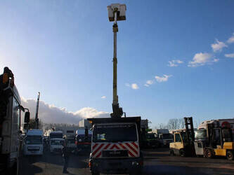 2002-man-14-224-45817202