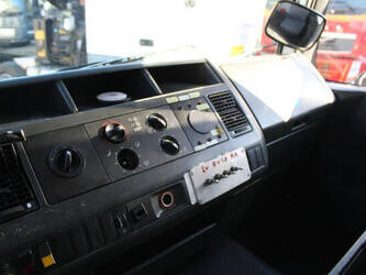 2002-man-14-224-45817227