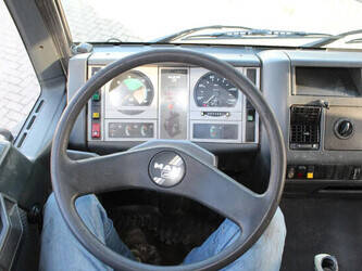 2002-man-14-224-45817232