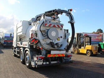 2015-man-tgm-1428834-45817238