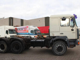 1999-man-others-45817285