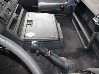 1999-man-others-45817320