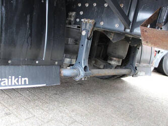 2015-iveco-eurocargo-1428836-45817340