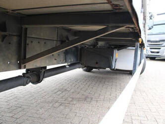 2015-iveco-eurocargo-1428836-45817351