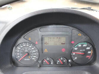 2015-iveco-eurocargo-1428836-45817359