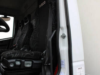 2015-iveco-eurocargo-1428836-45817364