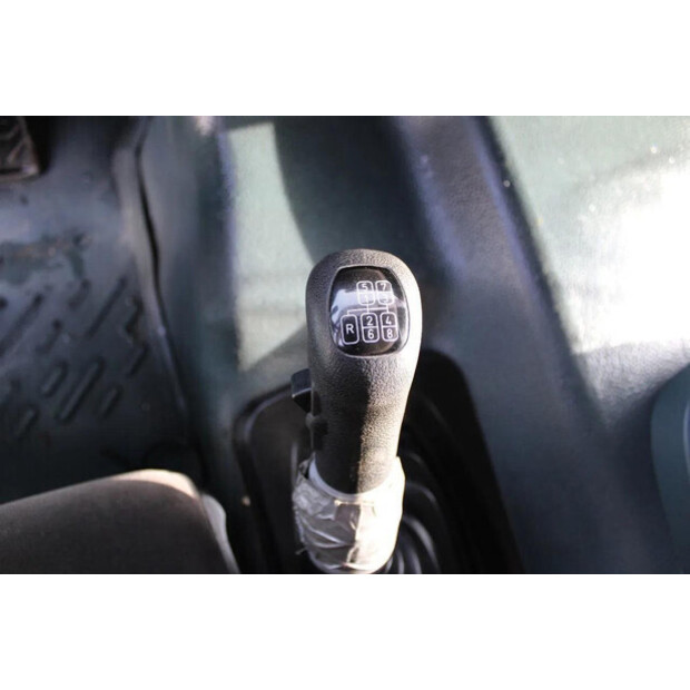 2003 جيناف OTHERS-45817376