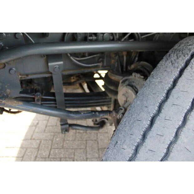 2003 جيناف OTHERS-45817392