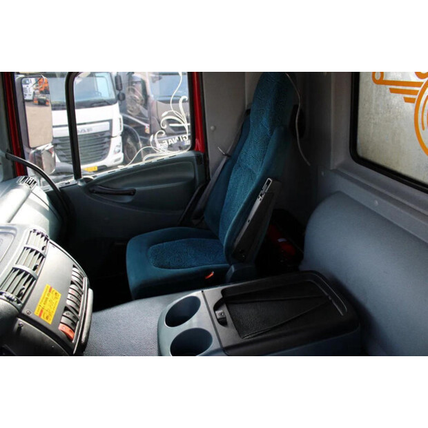 2003 جيناف OTHERS-45817393