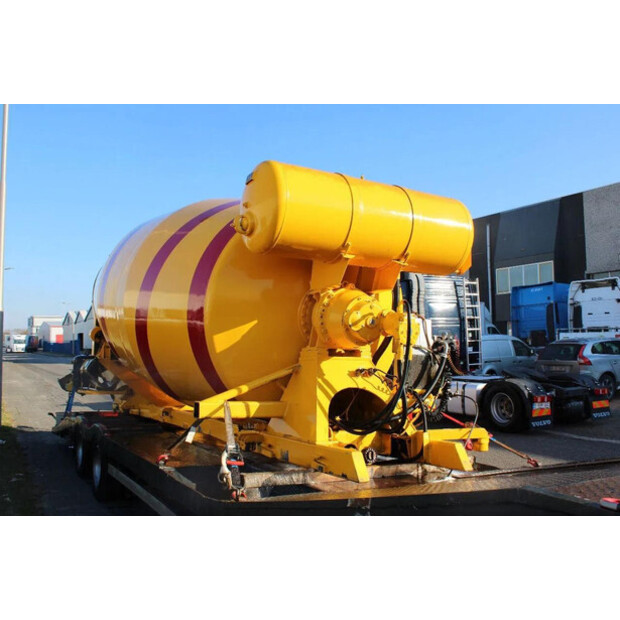 2003 جيناف OTHERS-45817402