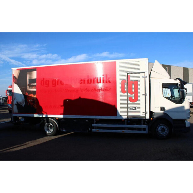 2013 Volvo FL-45817418