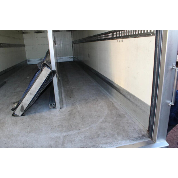 2013 Volvo FL-45817428