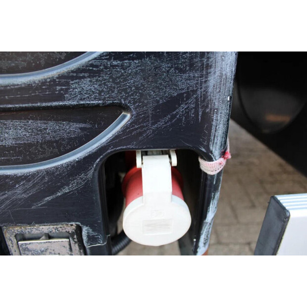 2013 Volvo FL-45817434