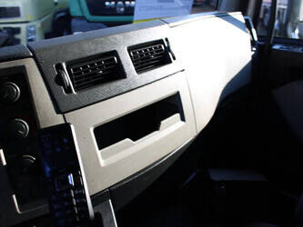 2013-volvo-fl-1428838-45817444