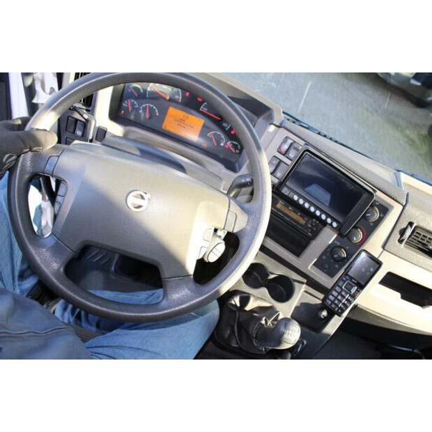 2013 Volvo FL-45817448