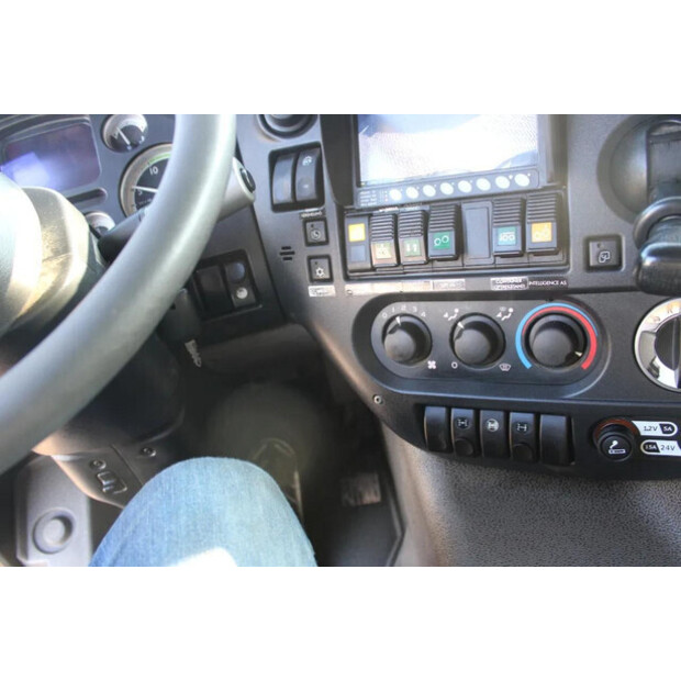 2013 جيناف X 4243 TS-45817544