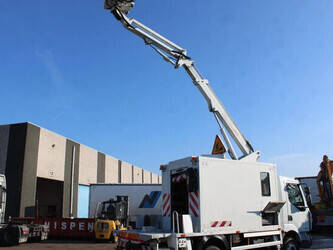 2011-renault-midlum-1428842-45817557