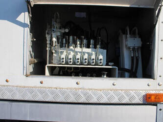 2011-renault-midlum-1428842-45817575