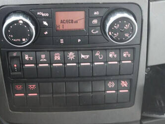 2015-man-tgx-1428843-45817615