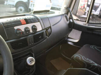 2012-iveco-eurocargo-1428848-45817792