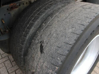 2008-mercedes-benz-axor-1428849-45817827