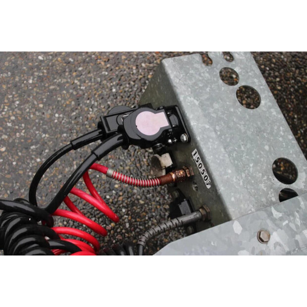 2011 سامرو 2-45817854