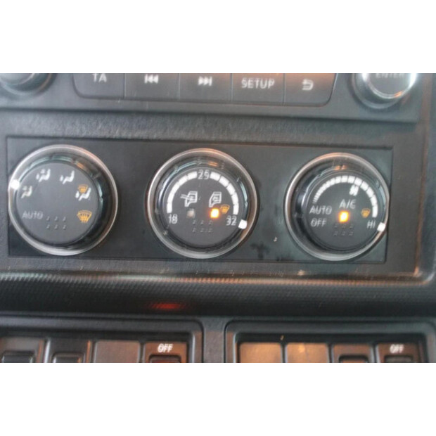 2015 Renault D-45817874