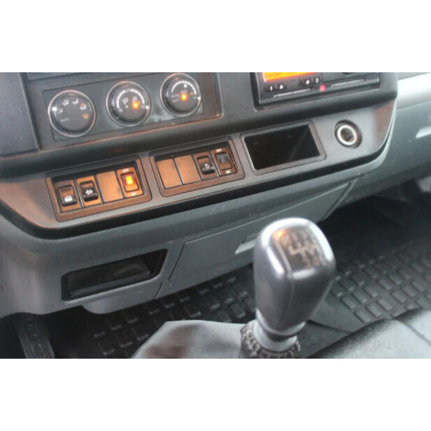 2015 Renault D-45817875