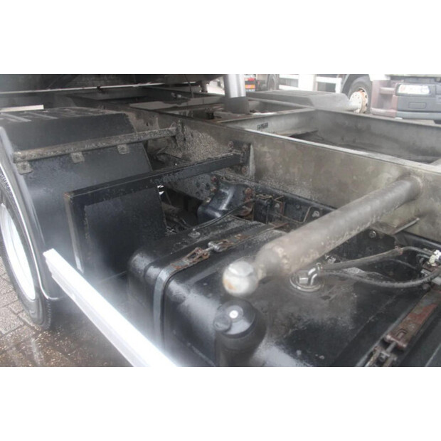 2015 Renault D-45817877