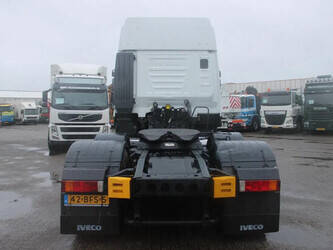 2015-iveco-stralis-1428852-45817897