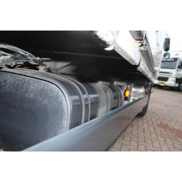 2016 MAN TGL-45817930