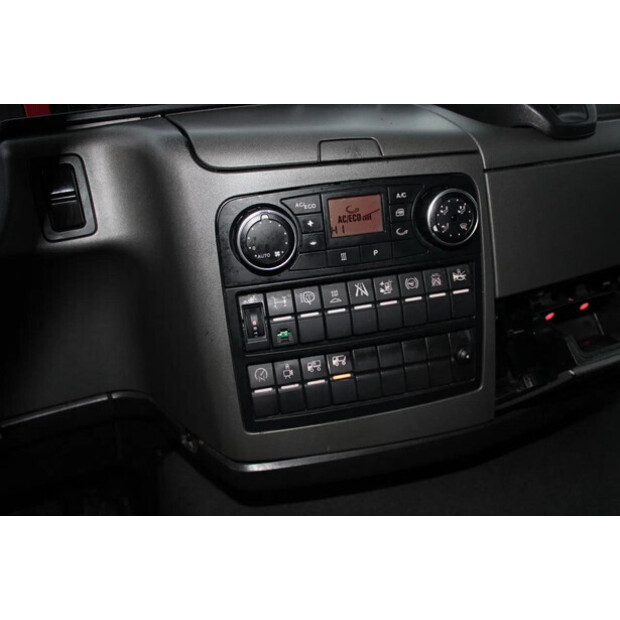 2016 MAN TGL-45817936