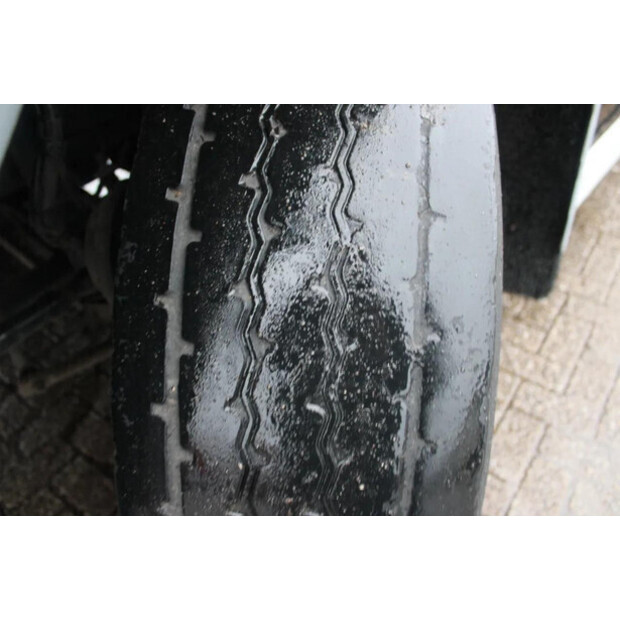 2009 داف LF-45817962