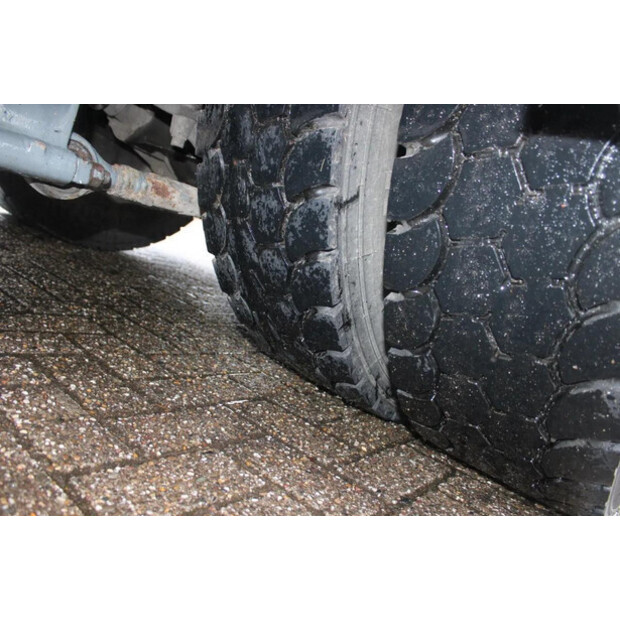 2009 داف LF-45817965