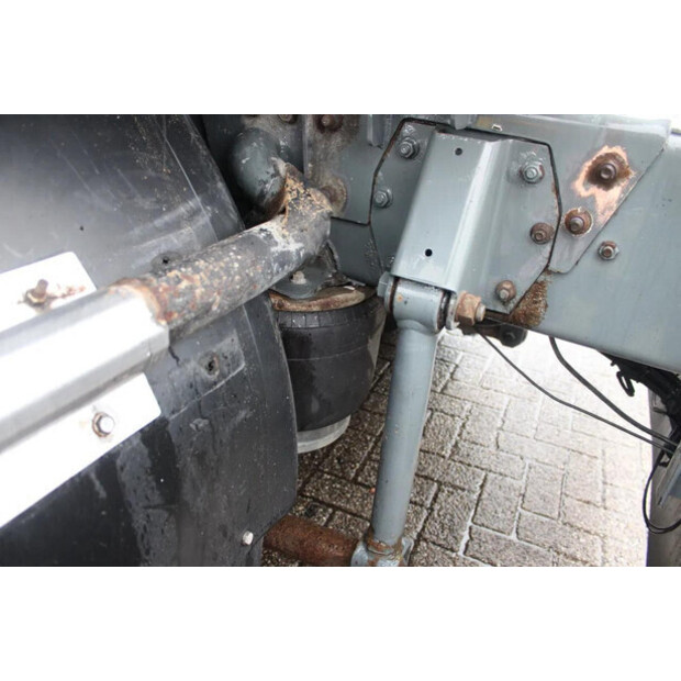 2009 داف LF-45817986