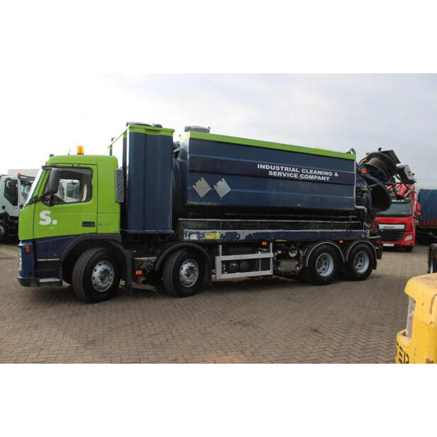 2003 فولفو FM-45818036