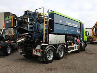 2003-volvo-fm-1428856-45818040