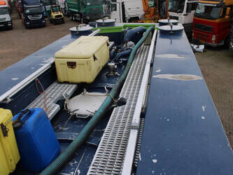 2003-volvo-fm-1428856-45818049