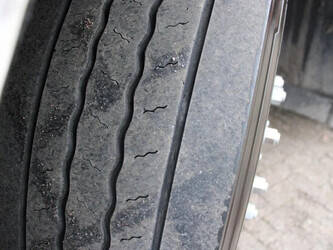 2003-volvo-fm-1428856-45818063