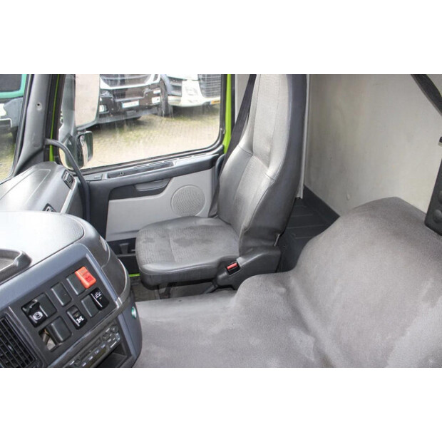 2003 فولفو FM-45818065